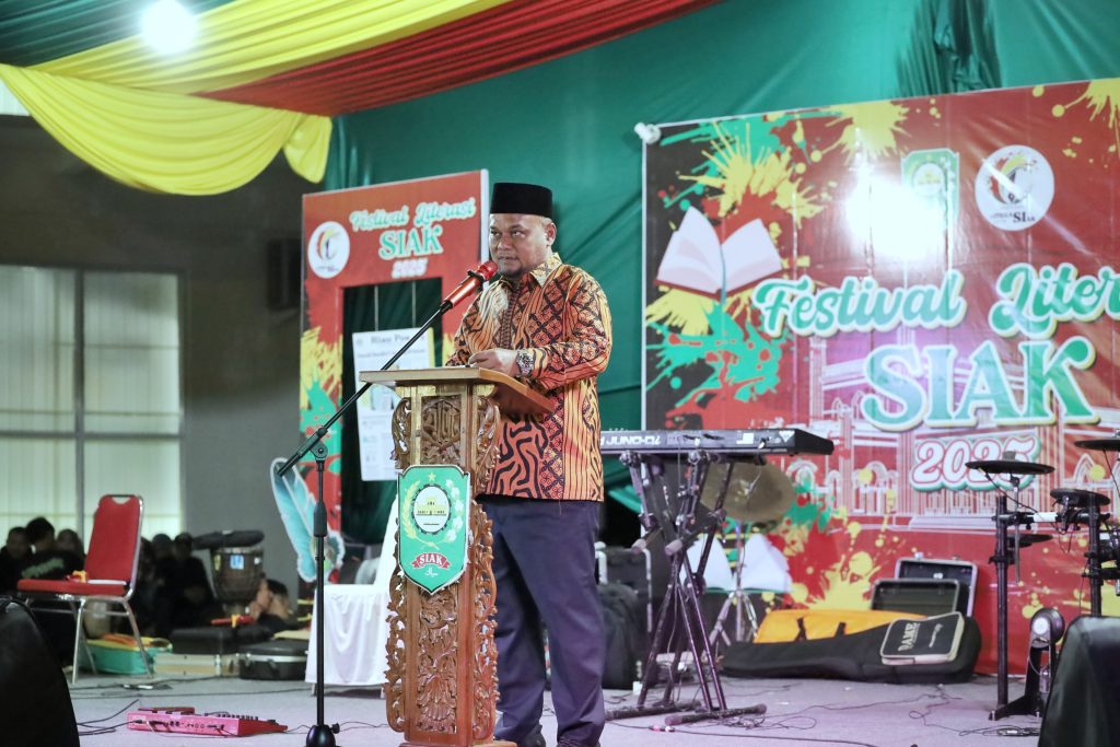 KOMITMEN PEMKAB SIAK MENINGKATKAN LITERASI DI MASYARAKAT