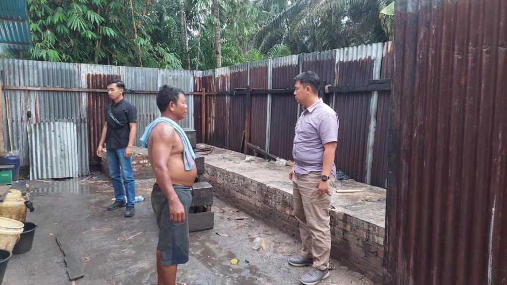 Dapat Info dari Media, Polsek Tapung Hulu ‘Sisir’ Lokasi Diduga Penampungan BBM Ilegal, Ini yang Ditemukan!”