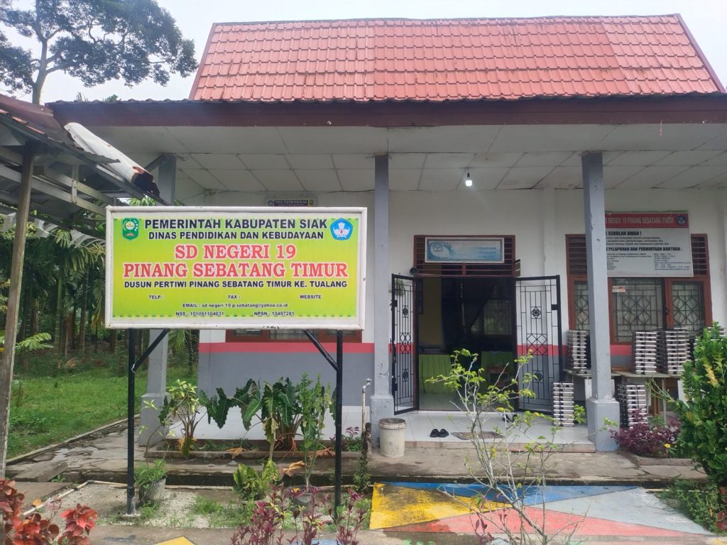 ‎PENYALURAN  DANA CSR PT. PELINDO DI SDN.19 DI DUGA KEPALA SEKOLAH REKAYASA LAPORAN PENGGUNAANNYA