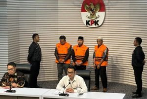 Bupati Bekasi dan Ayahnya di Ciduk OTT KPK