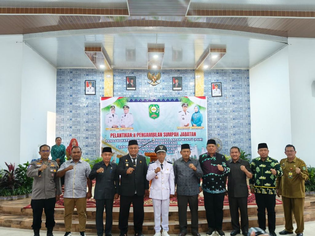 Kapolsek Tualang Hadiri Pelantikan PAW Penghulu Pinang Sebatang, Ajak Bersinergi Wujudkan Kamtibmas
