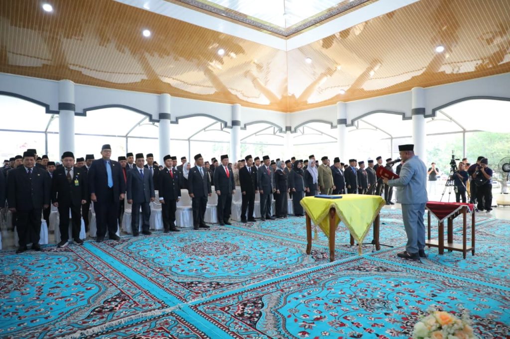 Perubahan Struktur SOTK, Wabup Syamsurizal lantik dan kukuhkan 198 Pejabat dilingkungan Pemda Siak.