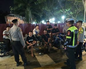 Cegah Kejahatan Tengah Malam, Polsek Tualang Turun Patroli KRYD