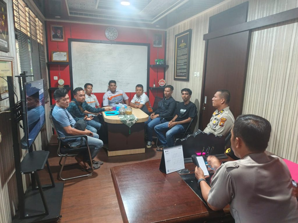 Kapolsek Tualang Terima Kunjungan Silaturahmi Komunitas Motor YVC-I CT & Classmod Perawang