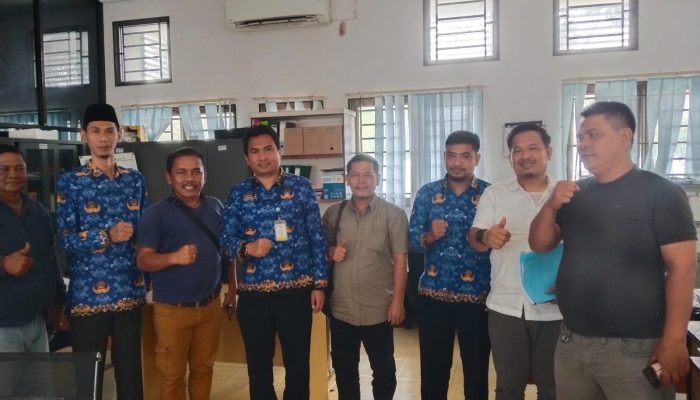 KETUA F.SPTI KABUPATEN SIAK LAPORKAN PERUBAHAN KEPENGURUSAN KE DISNAKER SIAK