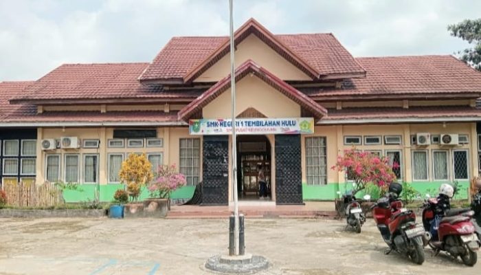 Diduga Sunat Dana PIP Rp400 Ribu Untuk Perpisahan , Arogansi Kepsek SMKN 1 Pulau Palas Meledak Saat Dikonfirmasi Wartawan