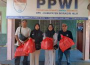 Ramadhan Berbagi, PPWI Inhil Hadirkan Kepedulian Nyata untuk Sesama. Rosmely: PPWI Inhil Hadir untuk Masyarakat.
