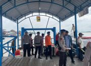 Petugas Pos Pelayanan Laksanakan Pengamanan Kedatangan Kapal di Pelindo Tembilahan Berjalan Aman dalam Ops Ketupat Lancang Kuning 2026
