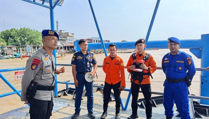 Antisipasi Gangguan Kamtibmas dan Laka Laut, Polairud Inhil Gencarkan Imbauan di Pelabuhan