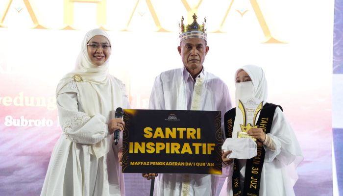 Raih Pemuncak dari 1.700 Santri, Hafizhah 30 Juz Asal Sungai Luar Harap Rekomendasi Bupati Inhil untuk Beasiswa LPDP