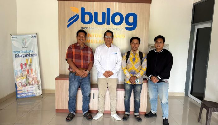 APPSI Inhil dan Badko HMI Riau–Kepri Silaturahmi dengan Pimpinan Perum Bulog Cabang Tembilahan