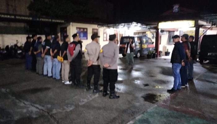 THM Jadi Target, Polisi Lakukan Razia Mendadak dan Sita Puluhan Miras di Tualang