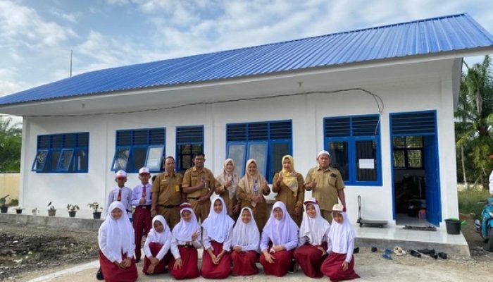 Respon Cepat PTPN Group Bangun Kembali Gedung Sekolah di Rokan Hulu Pasca Terbakar