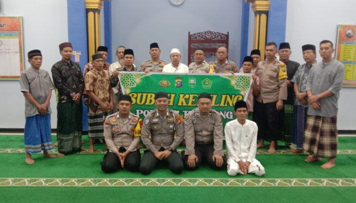 Subuh Keliling Upaya Cegah Gangguan Kamtibmas Melalui Pendekatan Religi