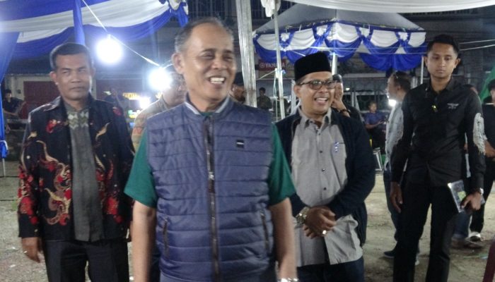 Bupati Inhil Herman, Resmikan Pasar Subuh Tembilahan, Pedagang Beri Apresiasi