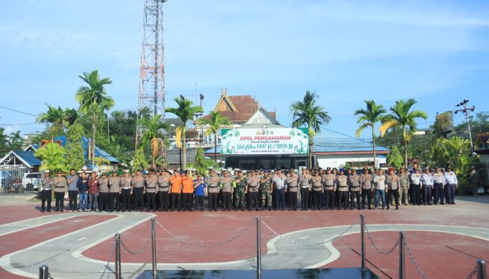 Kapolres Inhil AKBP Farouk Oktora S.H, S.I.K Pimpin Gelar Apel Pengamanan Pawai Malam Takbir Idul Adha 1447 H