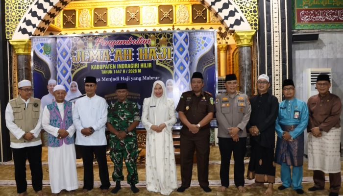 Wabup Yuliantini Sambut Kepulangan 307 Jamaah Haji Kloter 7 Asal Inhil di Tembilahan