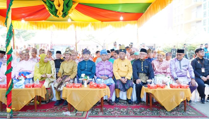 Dandim 0314/Inhil Hadiri Pemecahan Rekor MURI Tari Massal 6100 Penari pada Milad ke-61 Inhil
