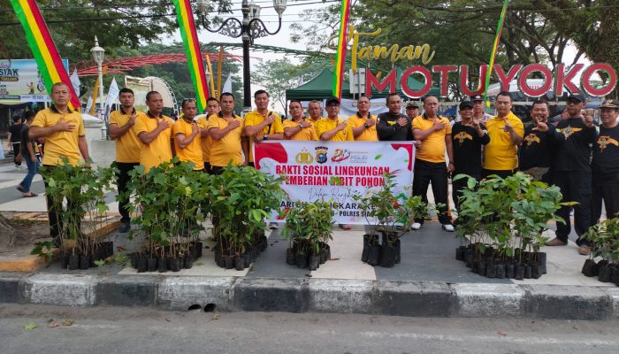 HUT Bhayangkara ke-80, Polsek Tualang Bagikan 1000 Bibit Pohon Saat CFD dan Ajak Warga Peduli Lingkungan
