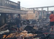 Kebakaran Hanguskan Los Pasar Selodang Kelapa Tembilahan, Korban Jiwa Nihil
