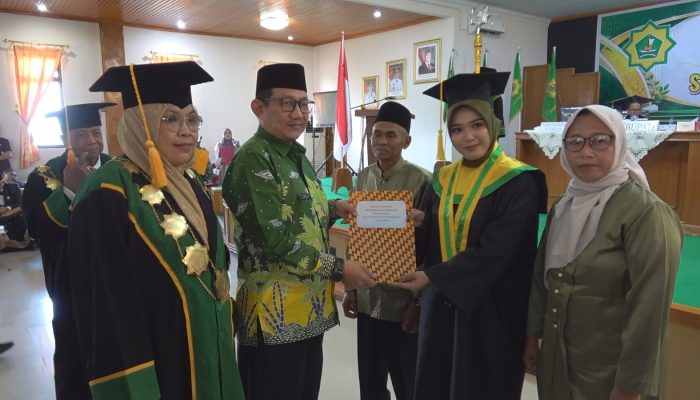 Wisuda XXX STAI Auliaurrasyidin Tembilahan, Momentum Lahirnya Generasi Unggul untuk Kemajuan Daerah