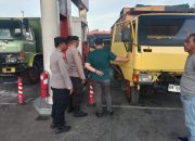 Polsekwas Pelabuhan Pangkalbalam Kawal Antrean BBM di SPBU Pasir Garam, Tak Temukan Penyalahgunaan”Polresta Pangkalpinang melalui Polsekwas Pelabuhan Pangkalbalam terus memperketat pengawasan di sejumlah stasiun pengisian bahan bakar umum (SPBU) di tengah tingginya aktivitas masyarakat mengantre BBM. 