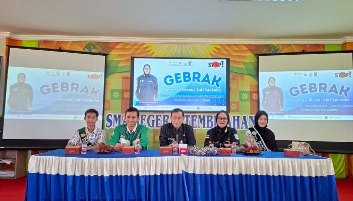 Mahasiswa Kukerta UNRI Bersama GRANAT Edukasi Pelajar SMAN 1 Tembilahan Melalui Program GEBRAK