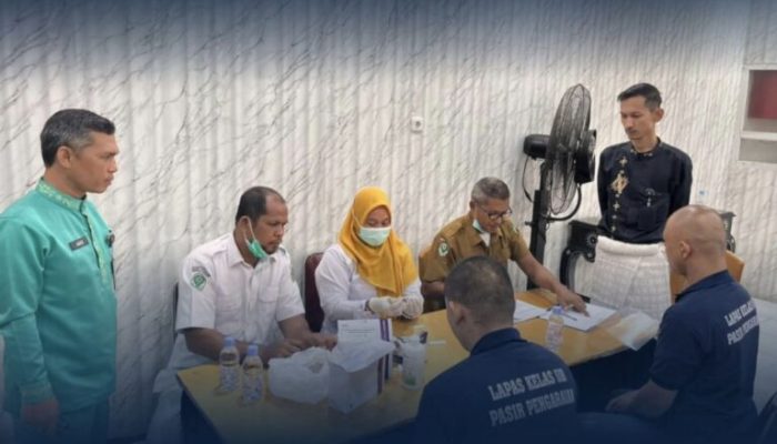 Wujudkan Lapas Sehat, Lapas Pasir Pengaraian Bersama RSUD Rokan Hulu Gelar Mobile VCT bagi Warga Binaan