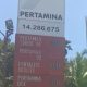 Diduga, pemilik SPBU km 40 minas, bermain minyak subsidi dengan pengusaha mafia minyak. Masyarakat minta Kapolda Riau. “tangkap Pemilik SPBU,”
