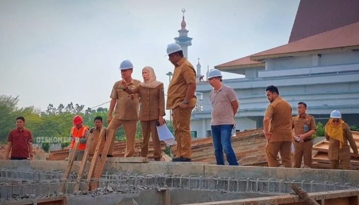 Sidak Gedung DPRD Rohul, Bupati Anton Soroti Mutu Pekerjaan MEP dan Kejar Target Penyelesaian